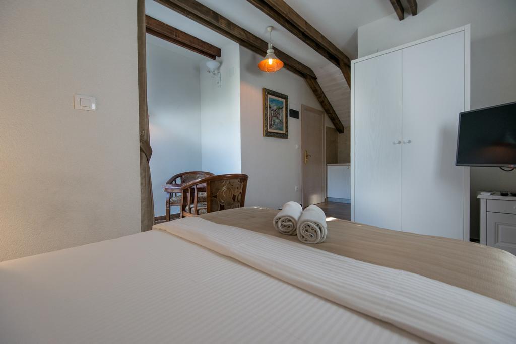 Apartments Marija Risan Εξωτερικό φωτογραφία